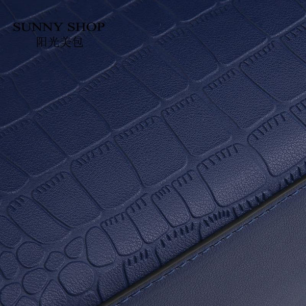 Fashionista's High-End Bag & Wallet Set